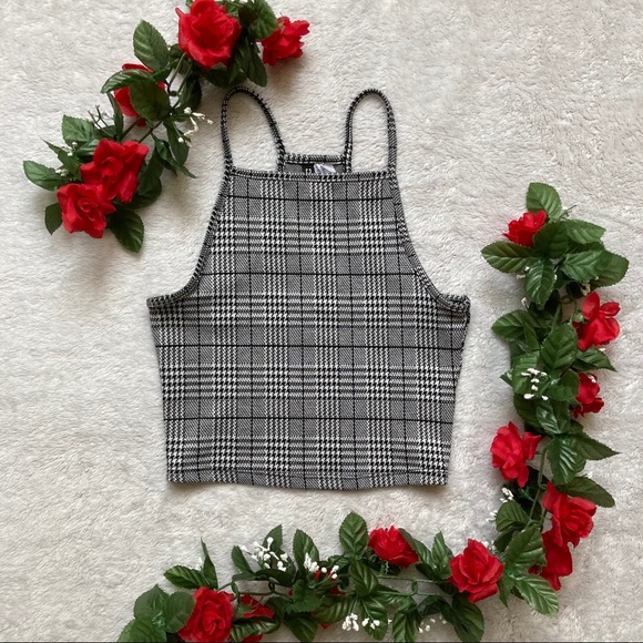 H&M Tops - H&M B&W Checker Styled Halter Crop Top XS